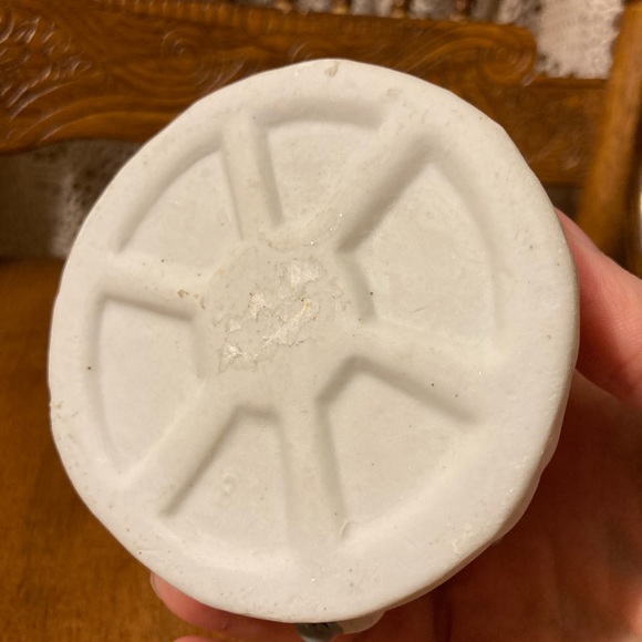 Winter Scene With Snowmen Candle Stick Holder - Picture 12 of 15